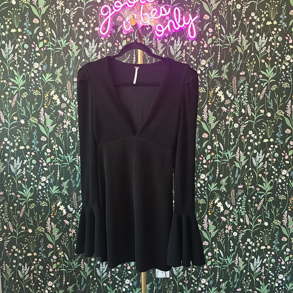 Long bell sleeve mini dress